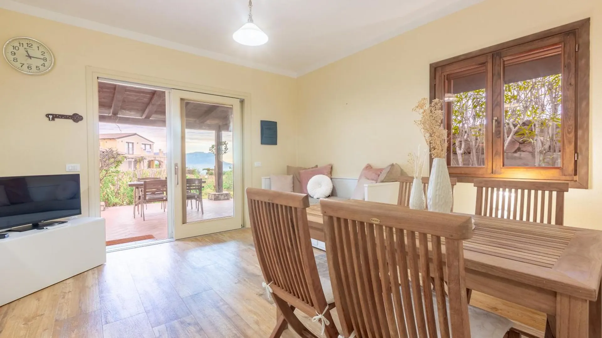 Novita' Dimora Delfino - Spiaggia Privata, Wifi, Ac Golfo Aranci Holiday home