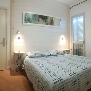 Casa Derosas Bed & Breakfast
